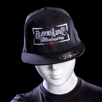 Bloodline Flexfit Cap – Schwarz mit FTW-Stick in S/M oder L/XL
